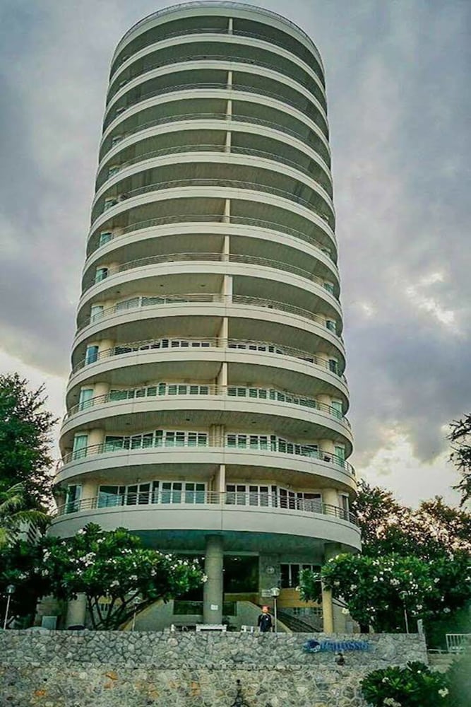 バーンハンサ1401 写真1