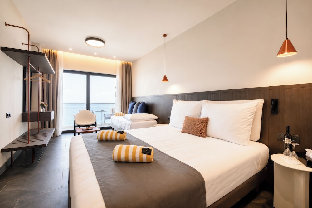 Room, Triple, 1 Double and 1 Single Bed, Sea Front