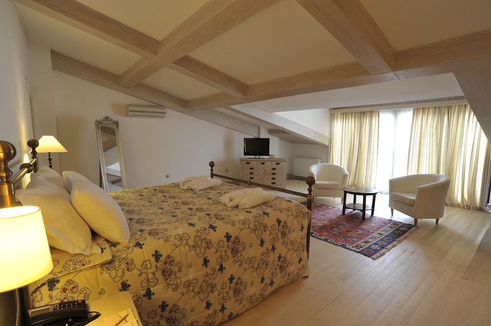 Marti Resort Hotel 52/72