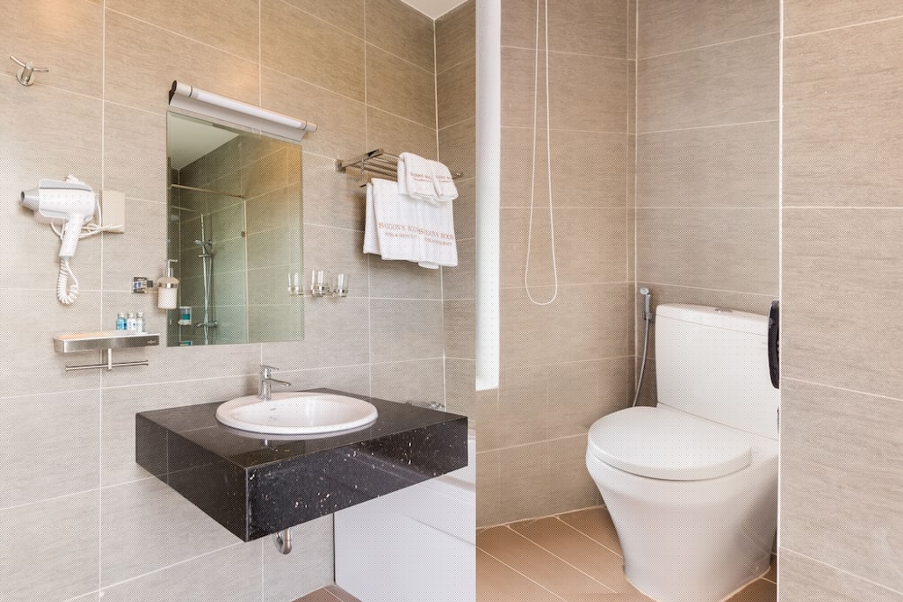 Capital O 585 Saigon Book Da Lat Hotel 24/64