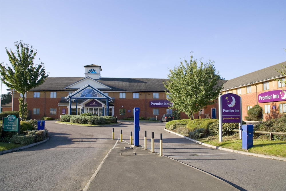 Premier Inn Luton South (M1, J9) 21/28