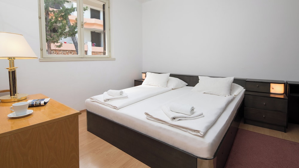 2 Bedrooms, Vintage, Apartment, 2 Double Beds, Sofa, Balcony