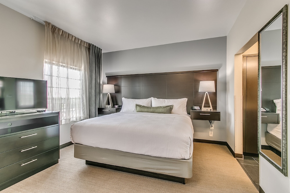 STAYBRIDGE SUITES LUBBOCK SOUTH 9/61