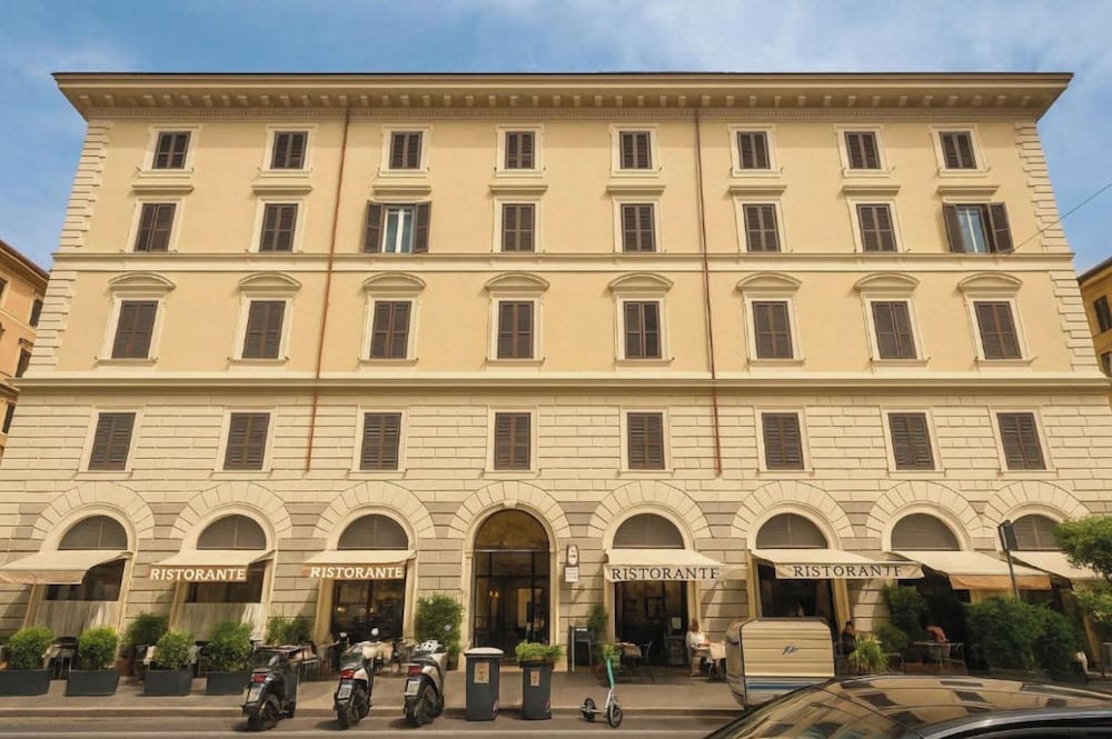 AMADEUS HOTEL ROME 1/50