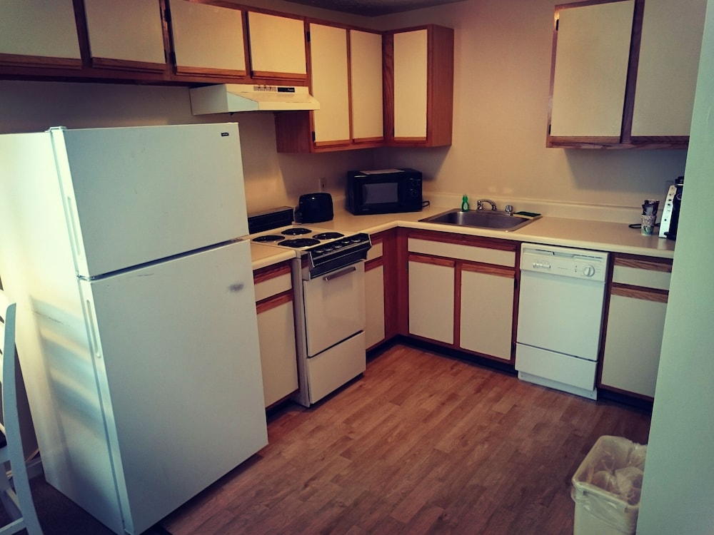 Grand Beach Inn 31/39