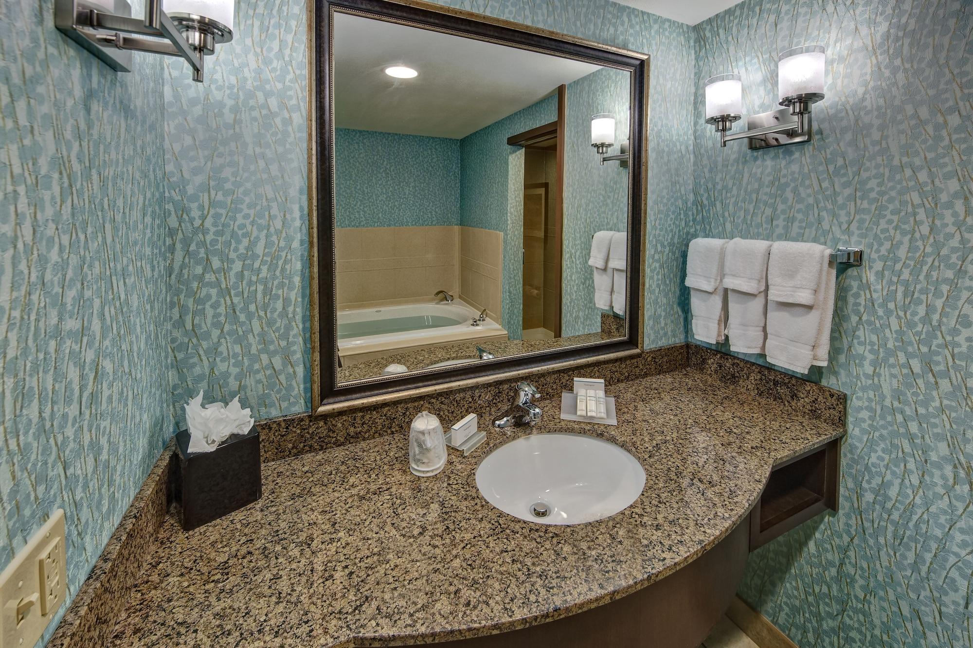 جناح بغرفة نوم واحدة لذوي الإعاقة، Hilton Garden Inn Tulsa Midtown 4/4