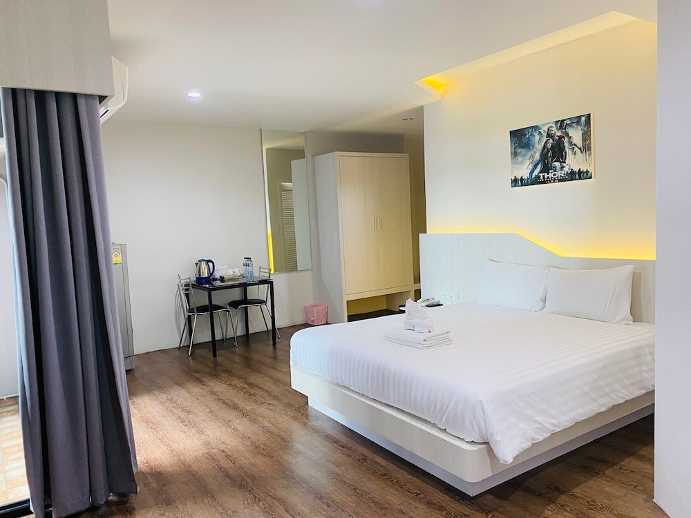Luxsna Residence 12/63