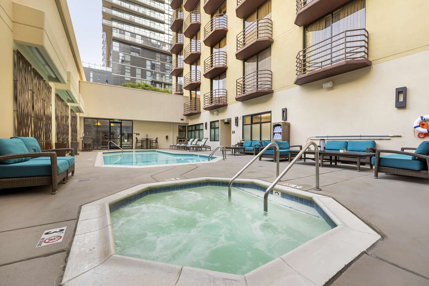 Best Western Plus Bayside Inn 27/39