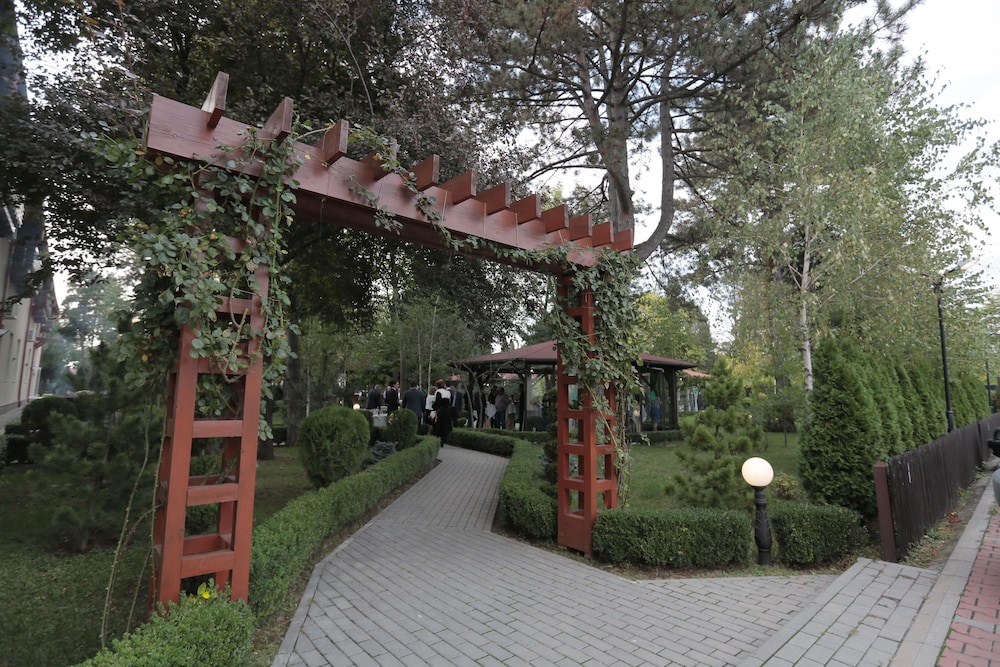 Hotel Baneasa Parc 18/35
