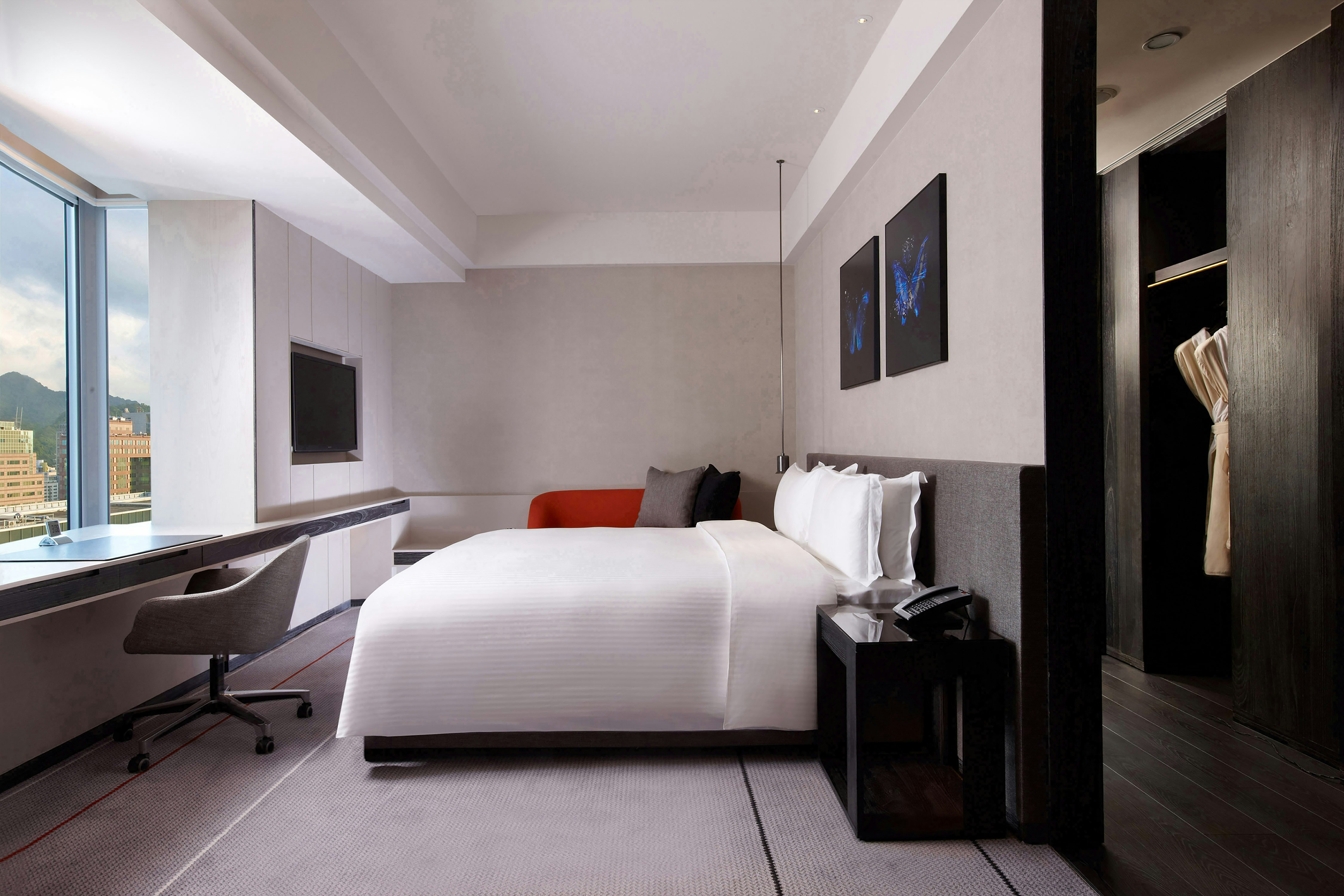 PREMIUM, KING BED