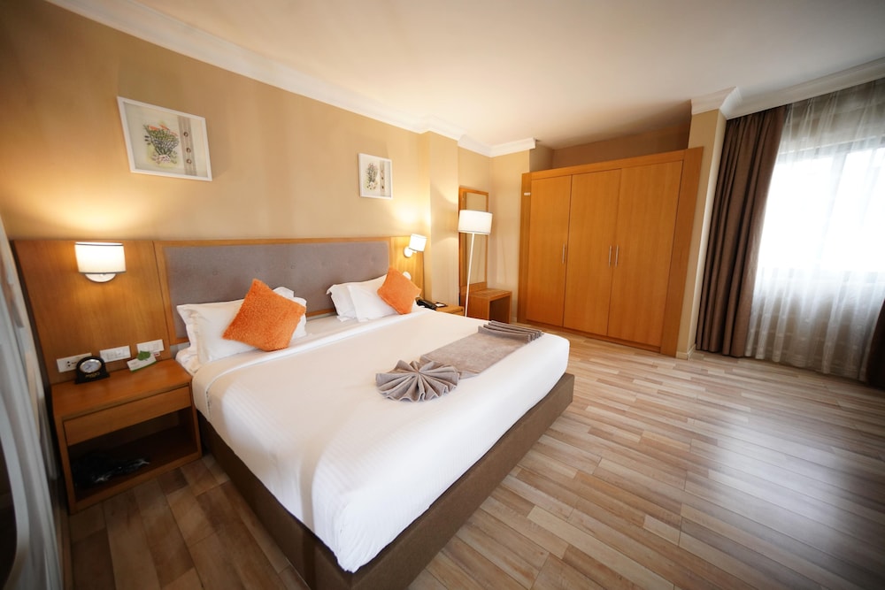 Mado Hotel 21/66
