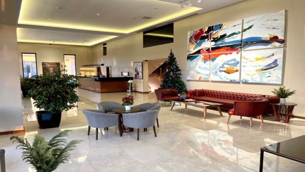 Turkmen Riverside Hotel 26/37