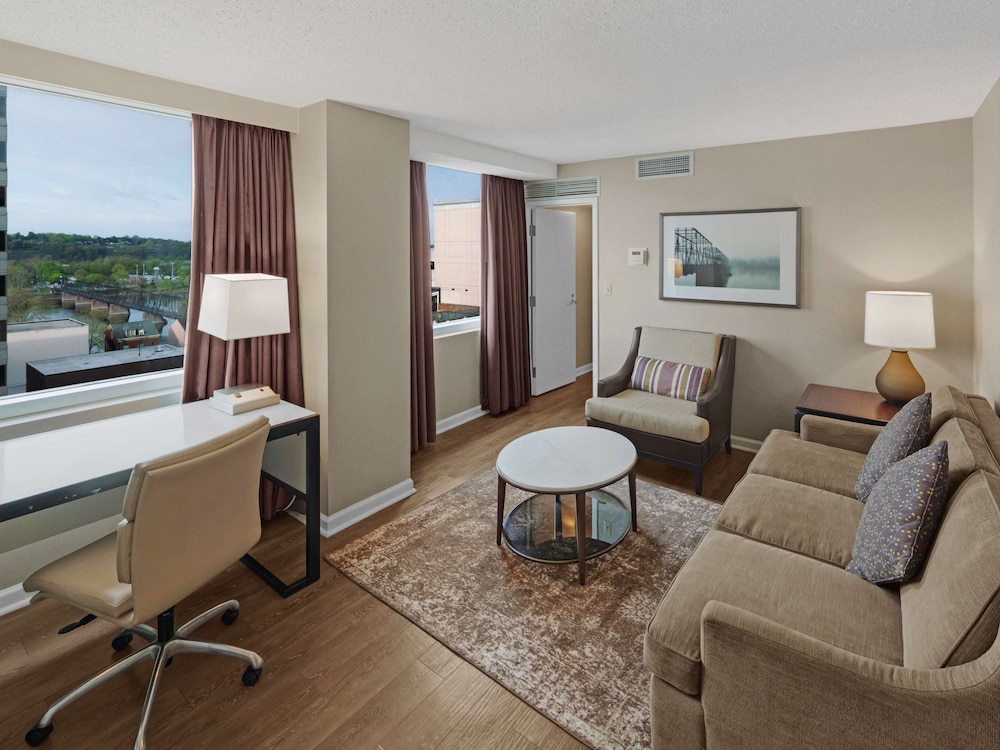 Hilton Harrisburg 45/69