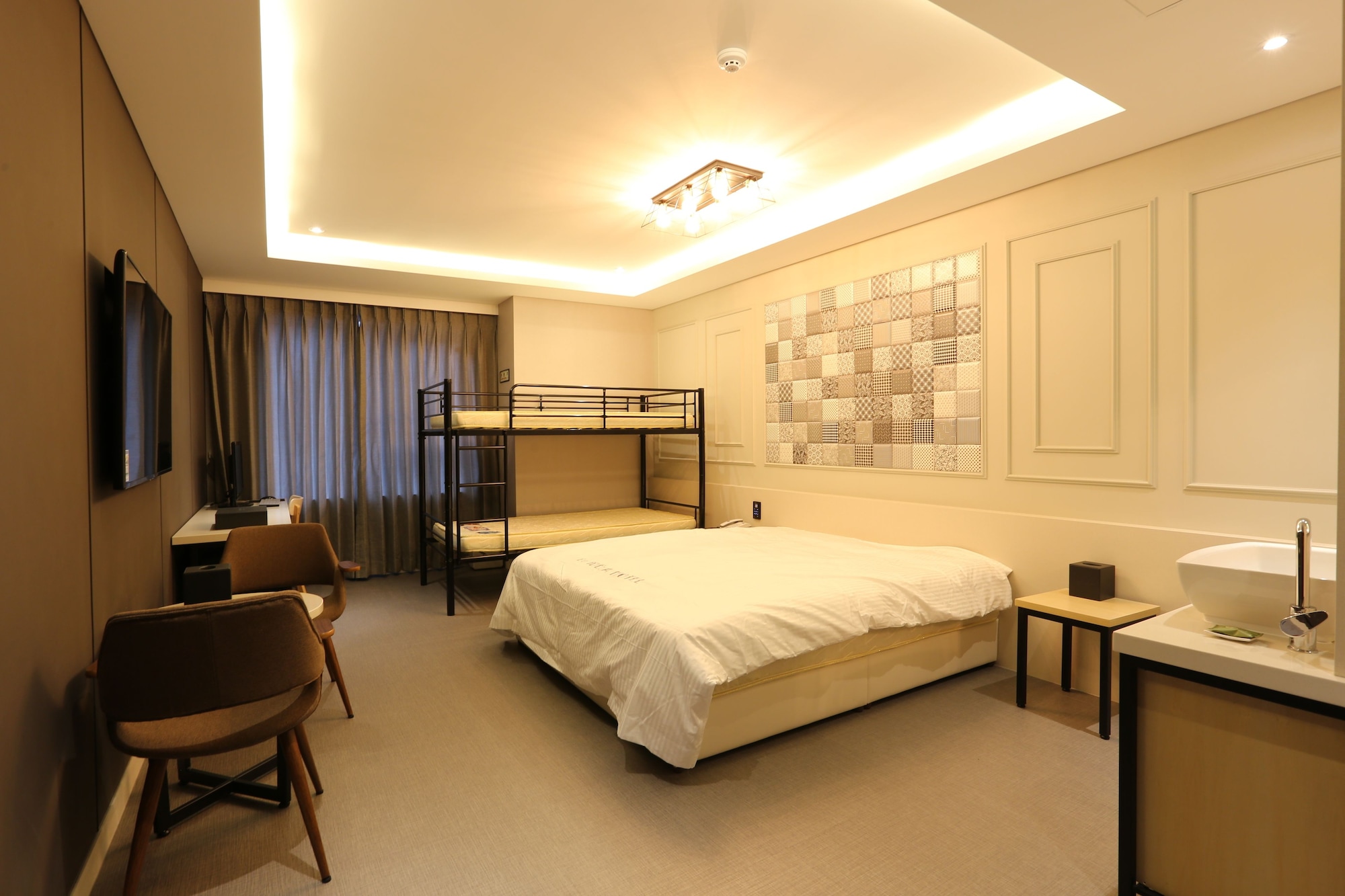 Room at Le Idea Hotel Busan Station, BUSAN
