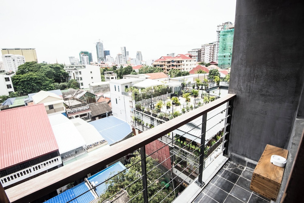 Patio Hotel & Urban Resort 6/73
