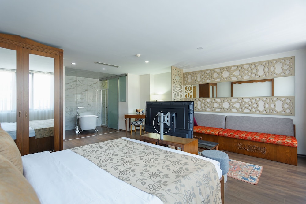 Peninsula Galata Boutique Hotel 20/81