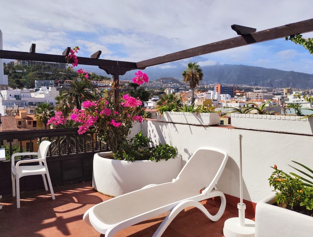 Monopol Hotel Tenerife 42/53