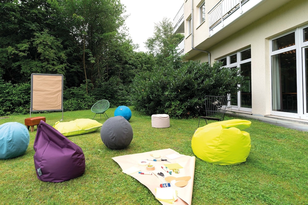 Sunday Hotel Bad Boll 40/46