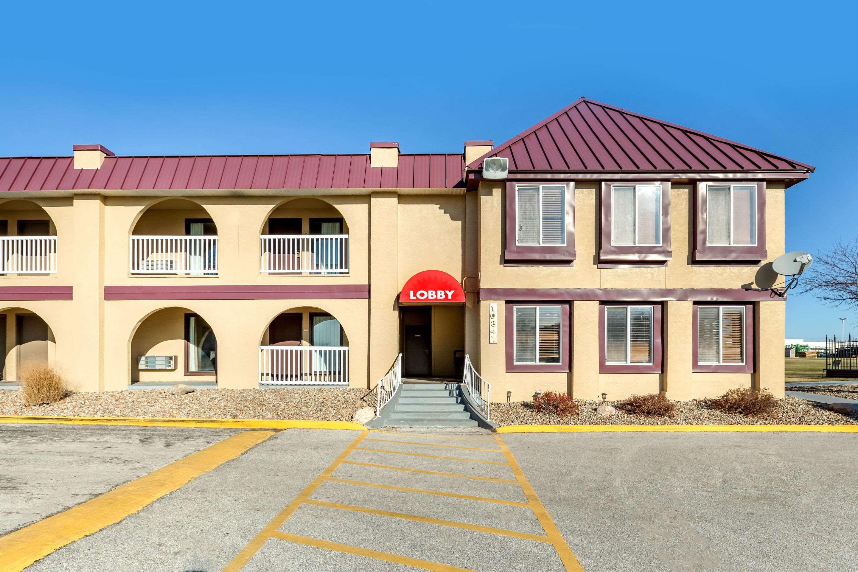 Econo Lodge Urbandale-Northwest Des Moines 15/18