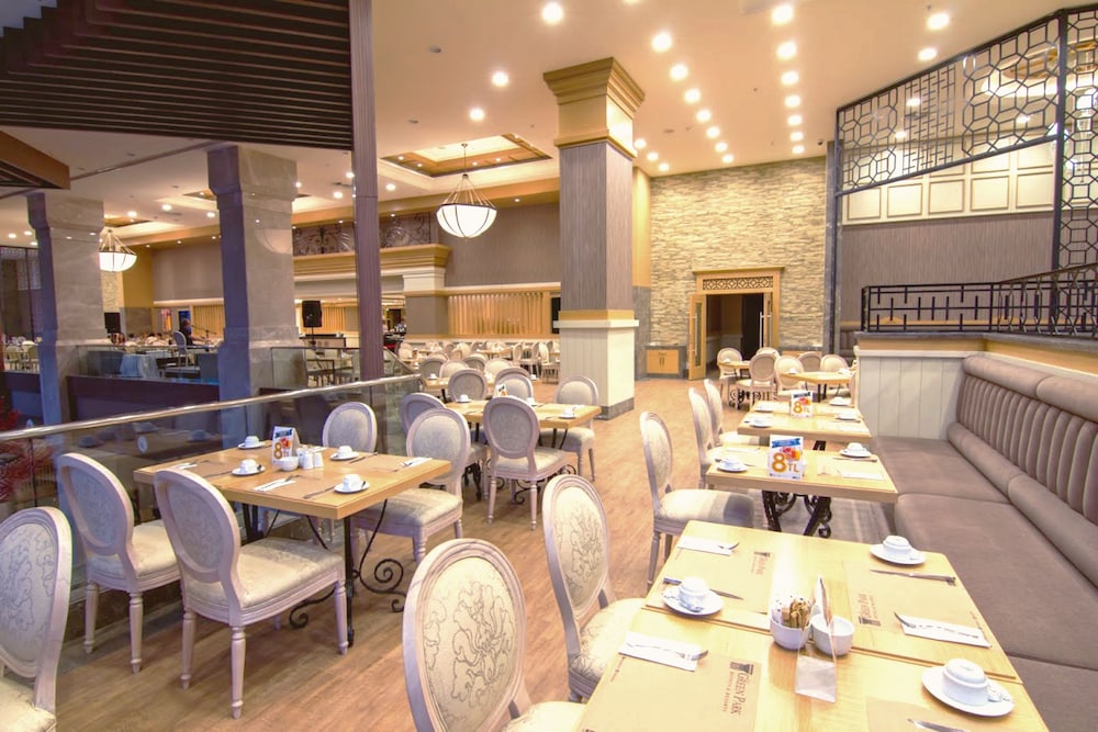 The Green Park Hotel Ankara 47/58