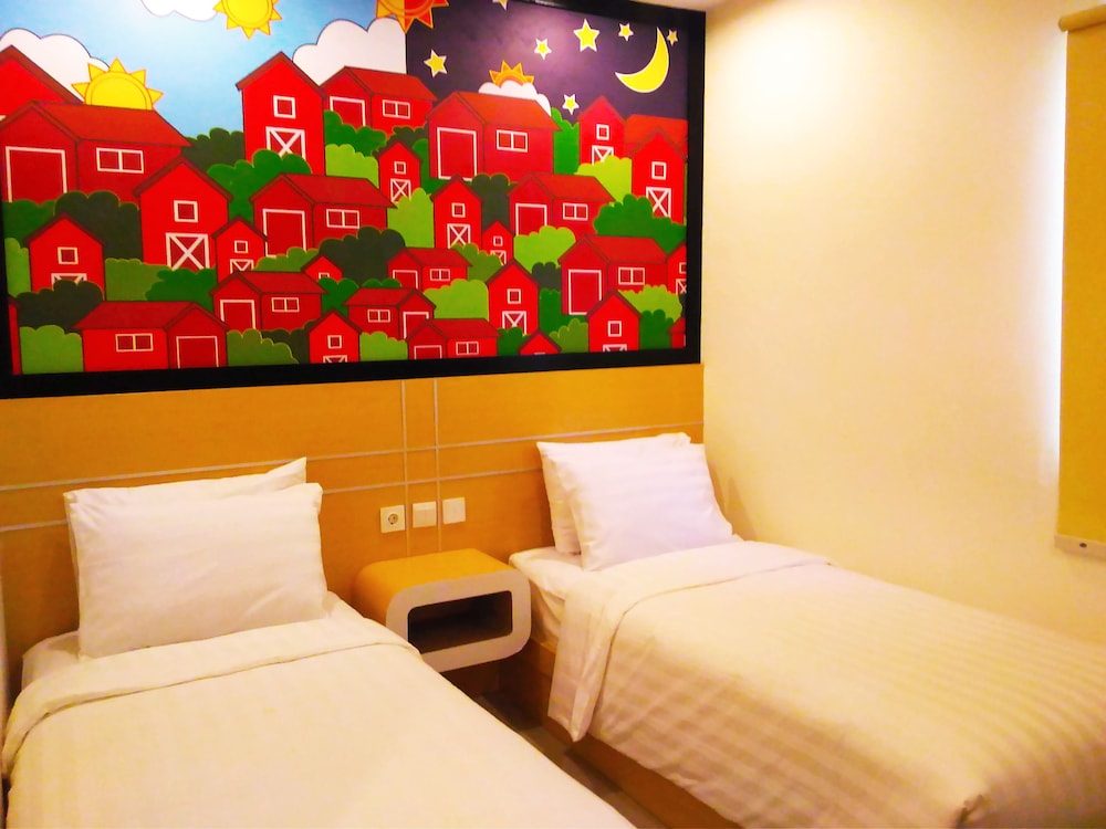 Nite And Day Surabaya Gunungsari 12/30