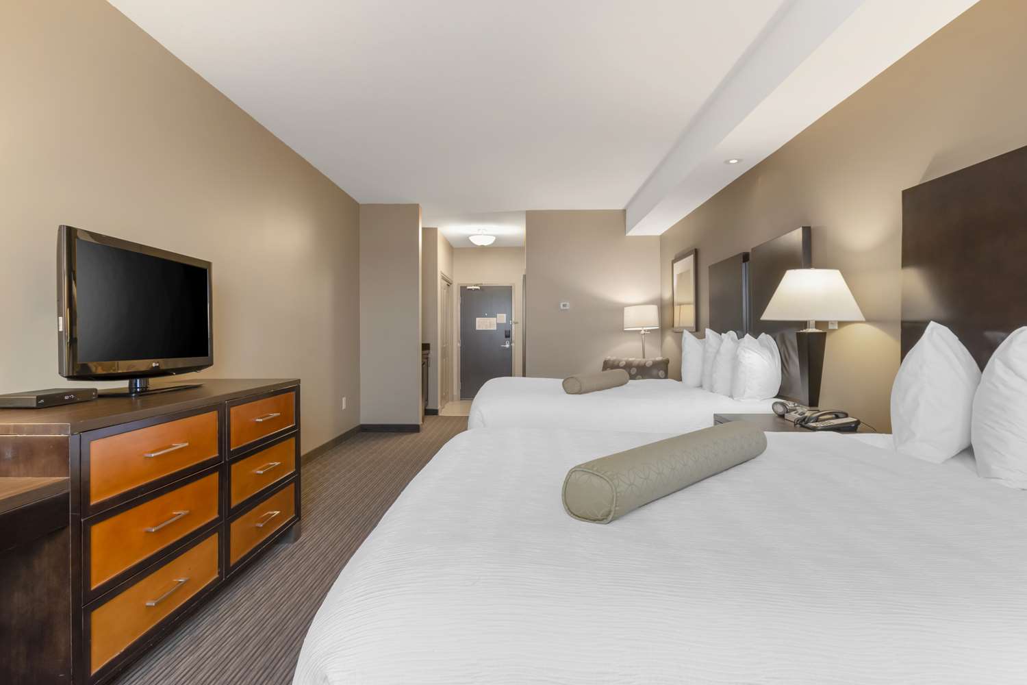 Best Western Plus Moose Jaw 12/25