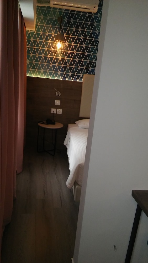 Metropolitan Hotel Thessaloniki 38/70