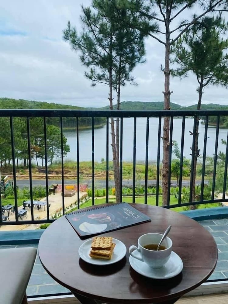 Romeo Juliet Dalat Resort 37/50