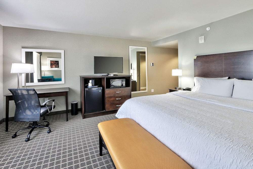 Hampton Inn Suites Albuquerque Airport 19/54