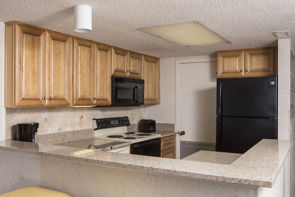 Beach Cove Resort 54/75