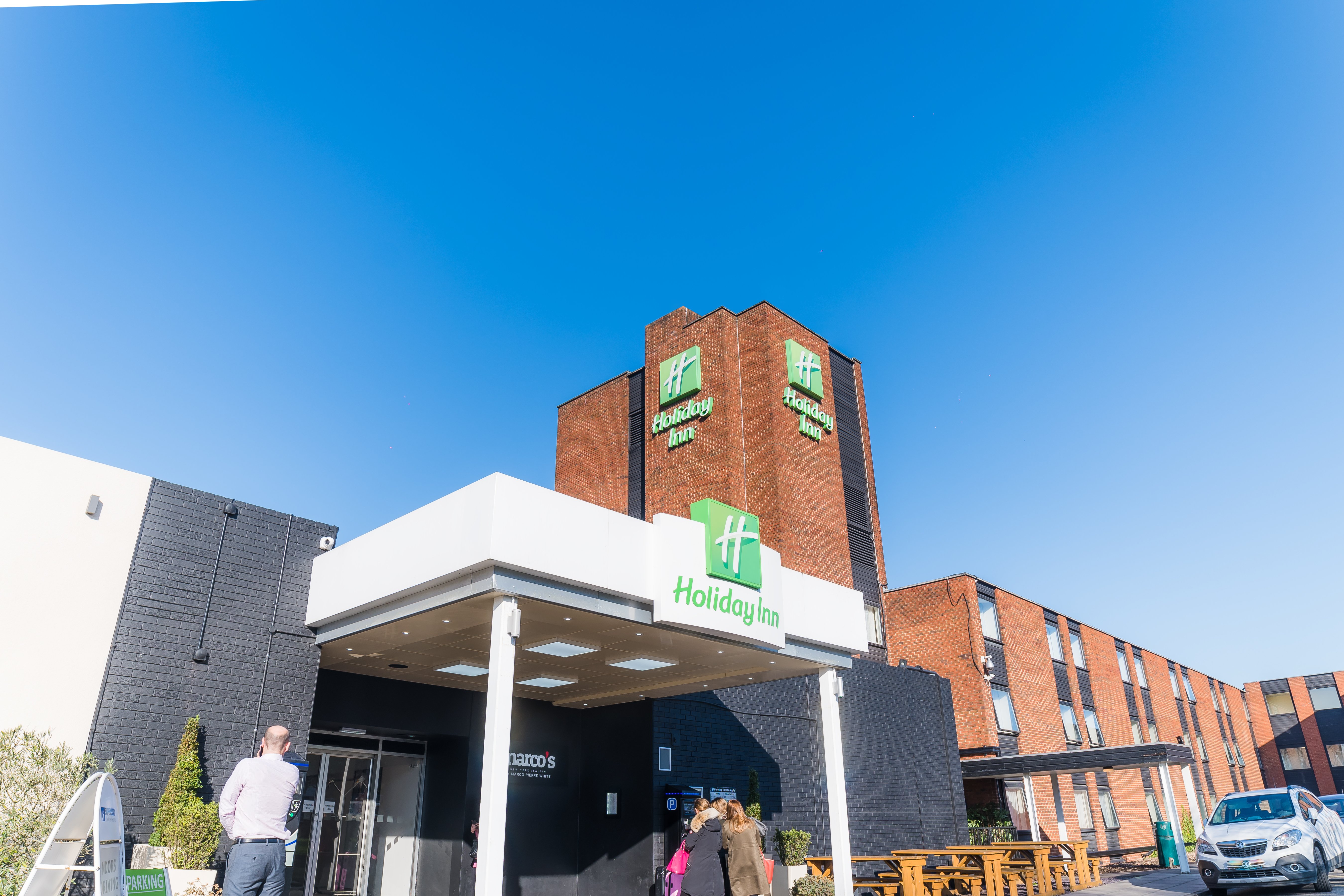 HOLIDAY INN BRENTWOOD M25, JCT 28 1/74