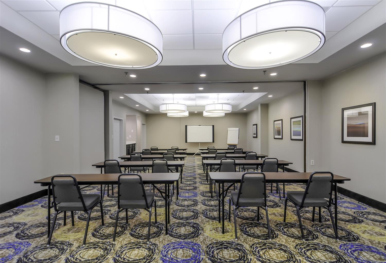 Best Western Plus Hanes Mall Hotel 31/35