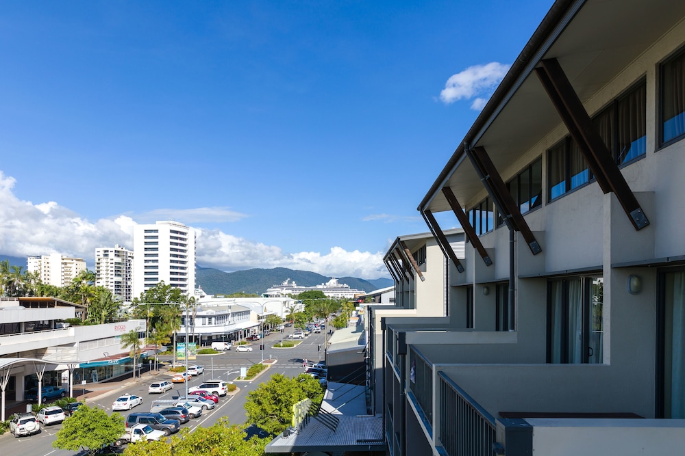 Gilligan S Backpackers Hotel Resort Cairns 5/65