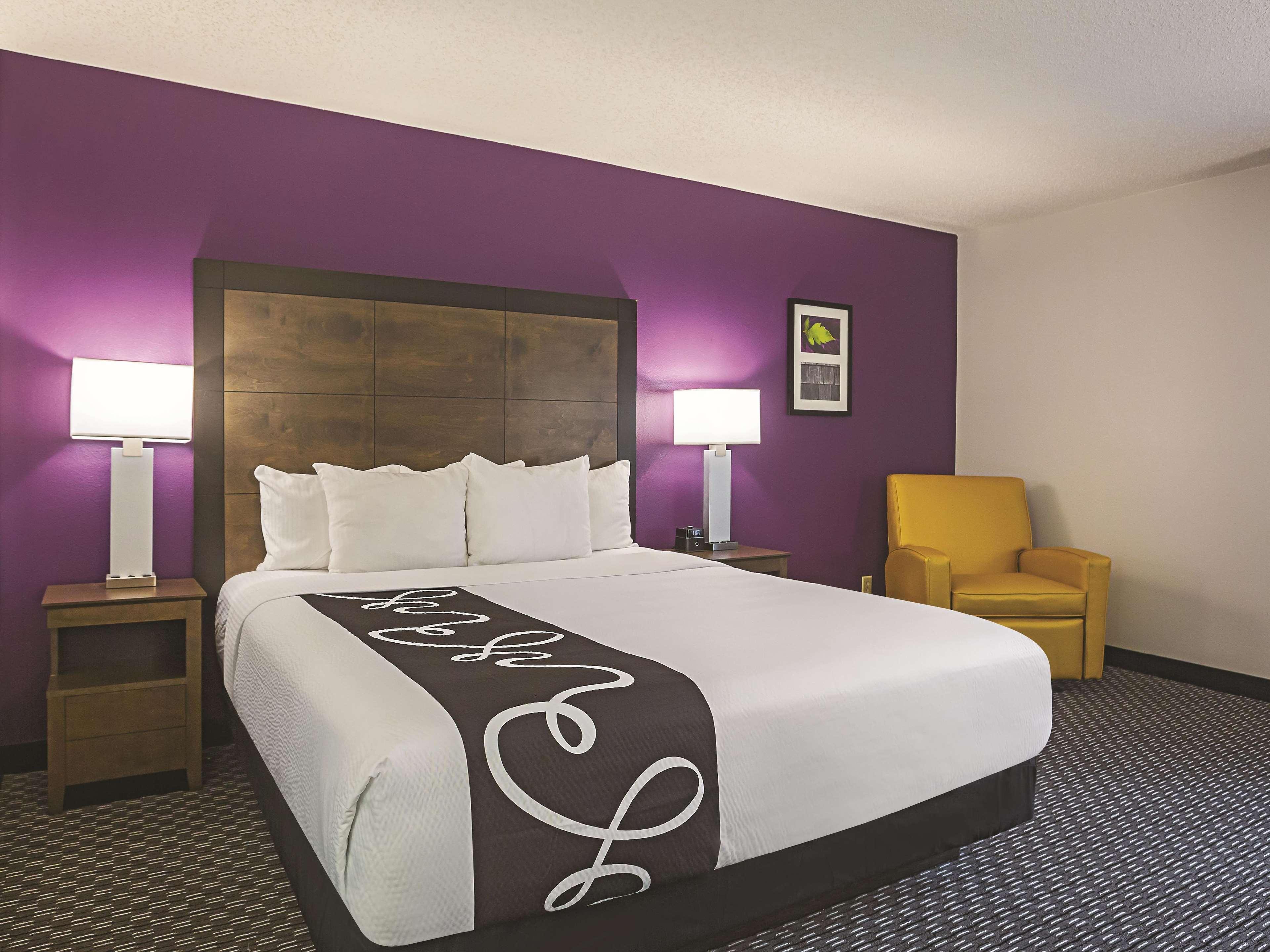 1 Bedroom, Suite, King Bed