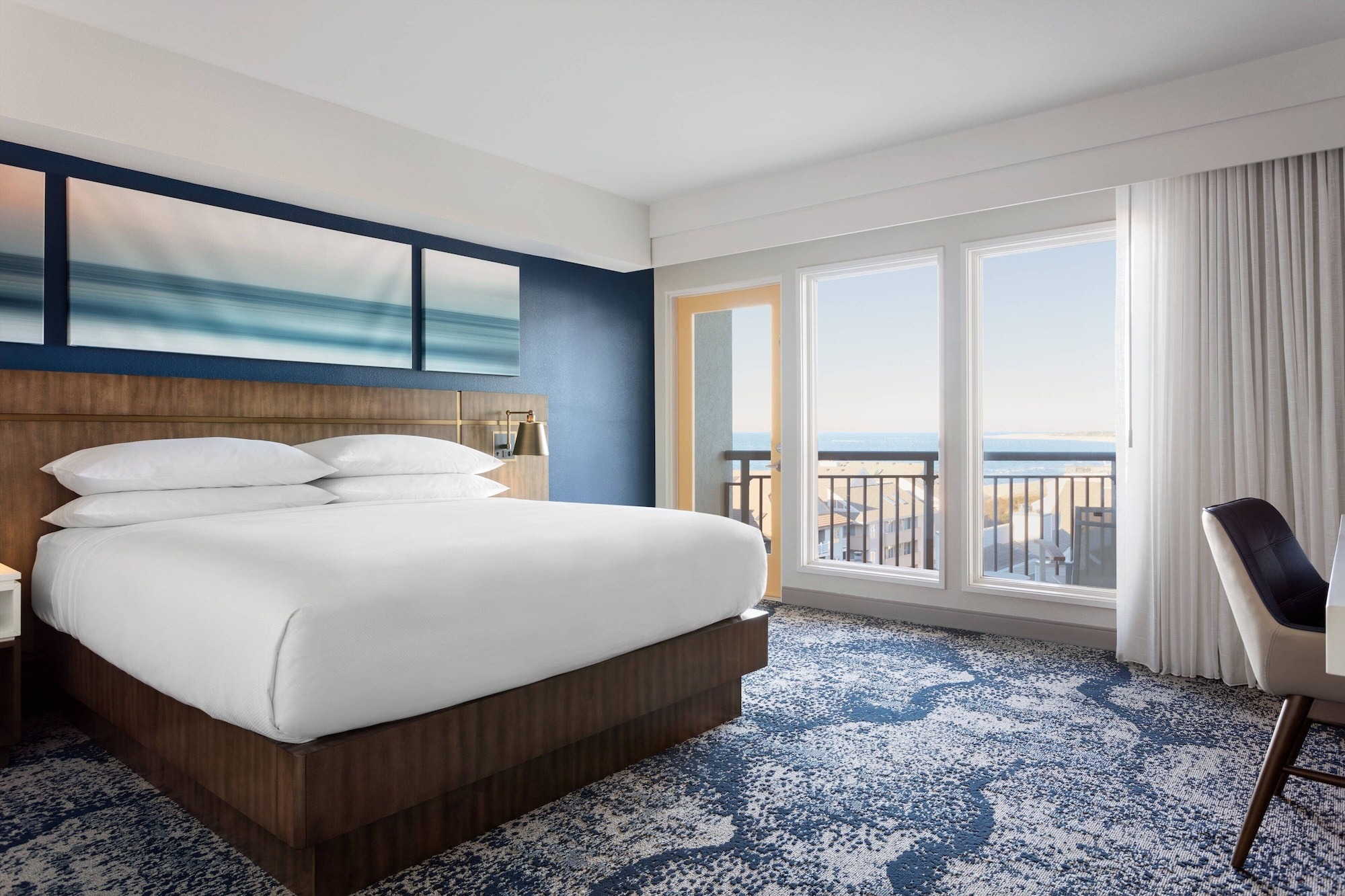 Suite, King Bed, Beach Front, Sofa, Balcony
