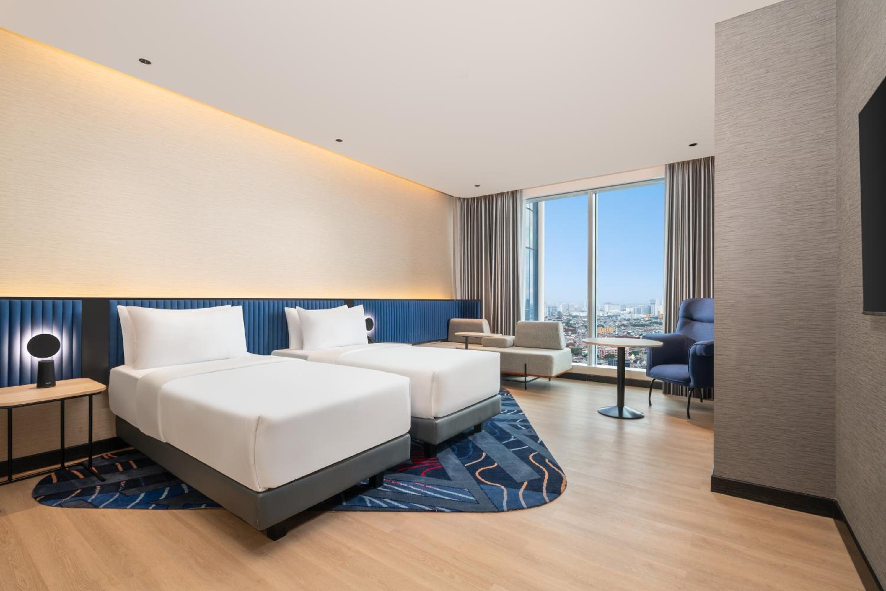 EXECUTIVE, TWIN BEDS