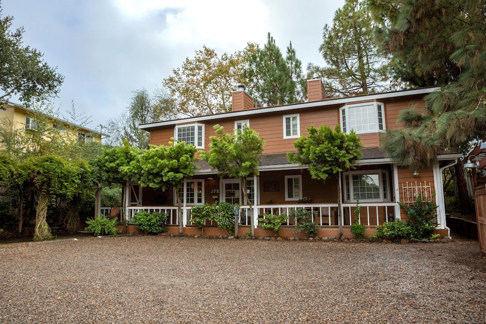 J Patrick House Bed And Breakfast Inn 5/65