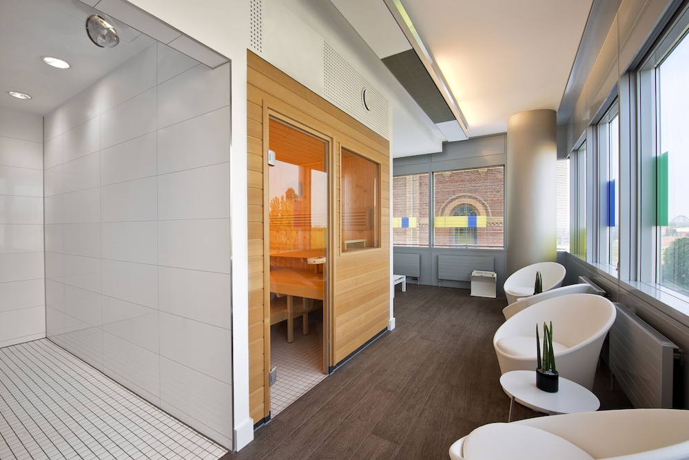 Innside By Melia Dusseldorf Hafen 35/75