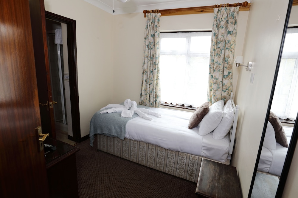 Aylesbray Lodge 12/18