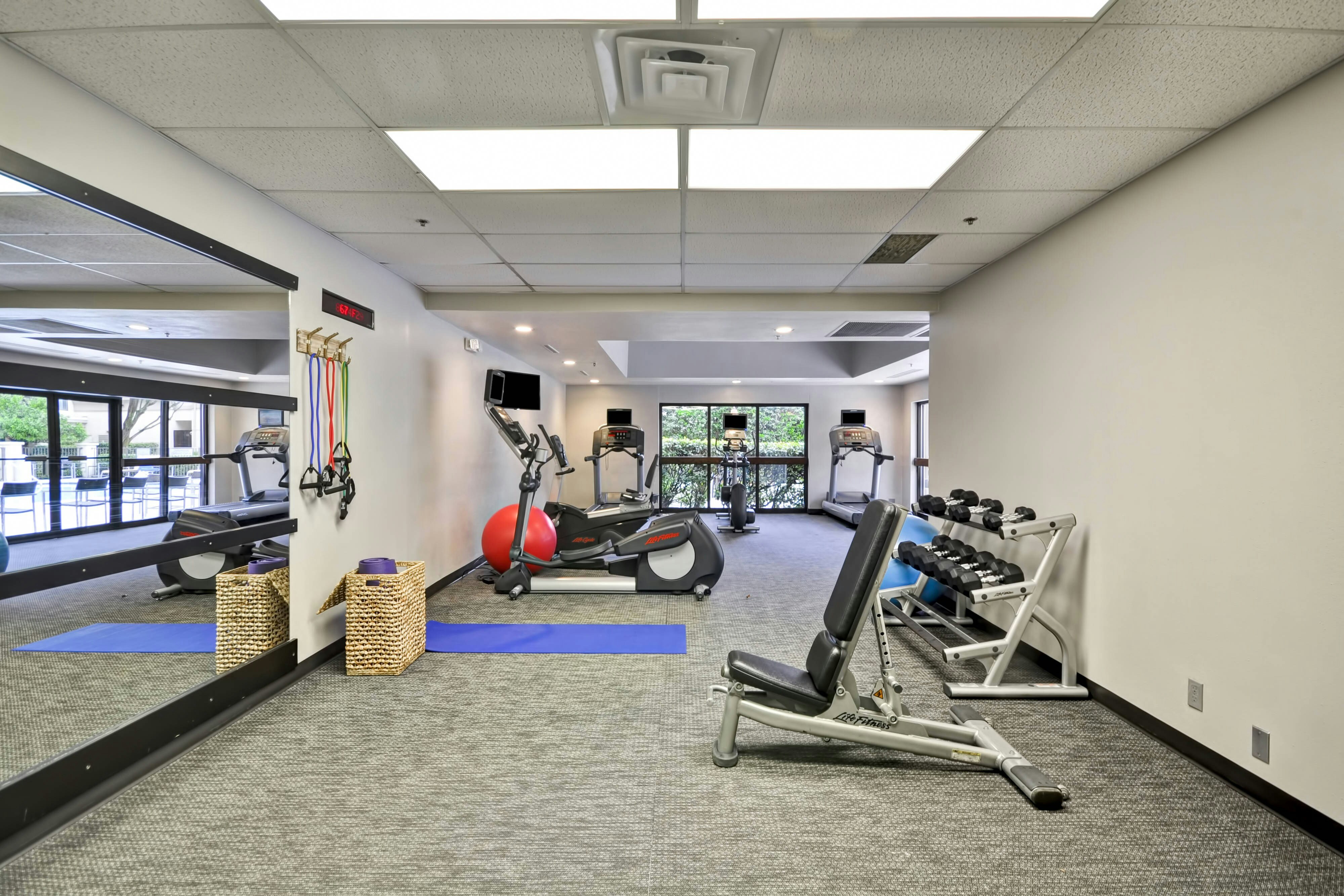Courtyard By Marriott Dallas Medical Market Center 24/48