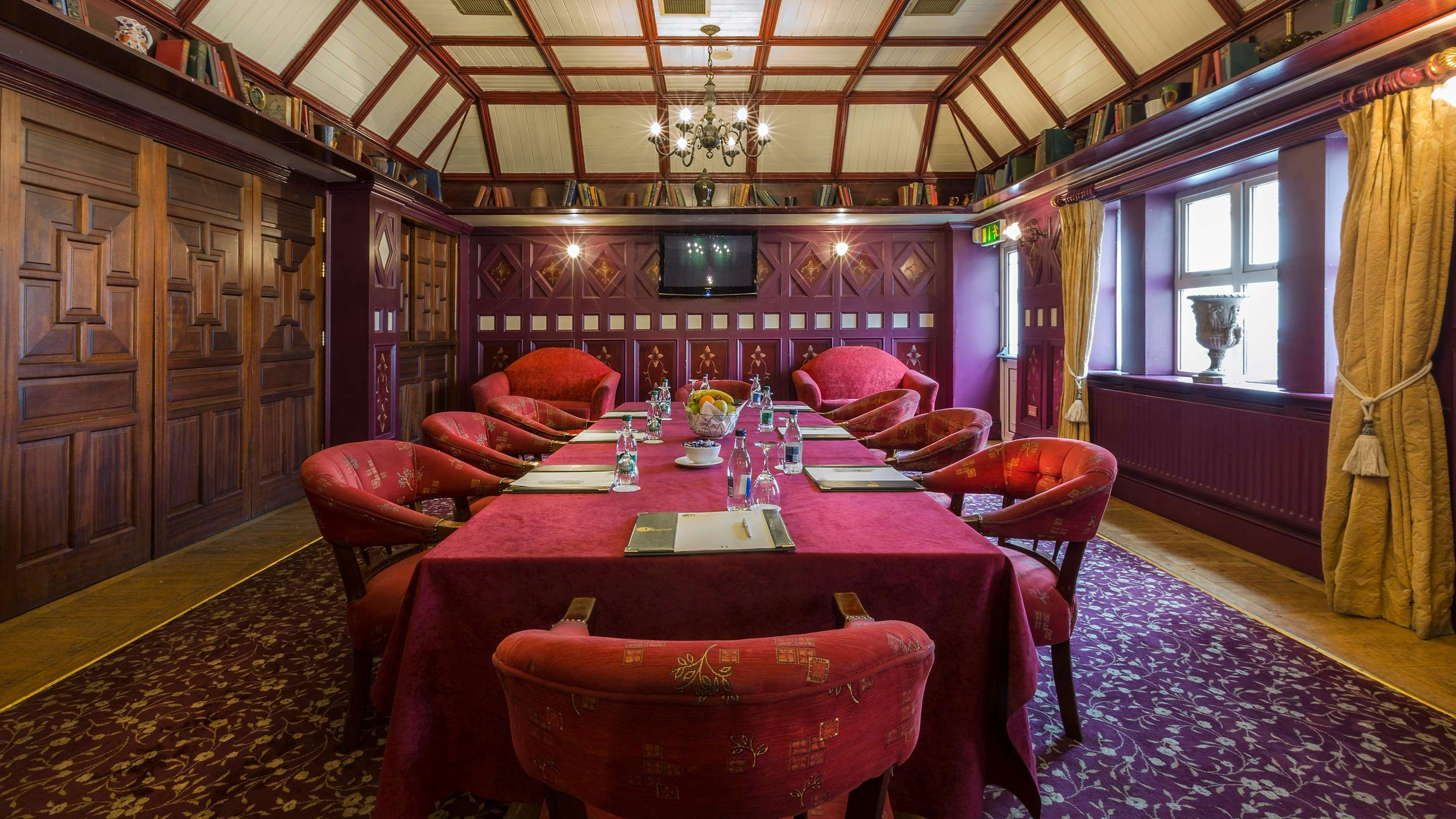 NEWGRANGE HOTEL 41/60