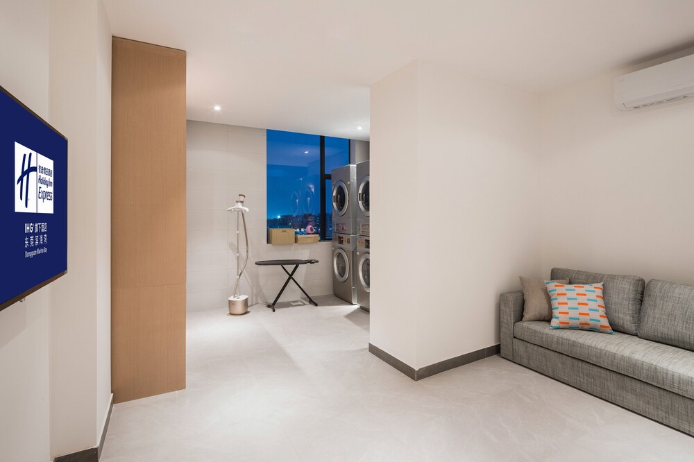 Holiday Inn Express Dongguan Marina Bay 29/58
