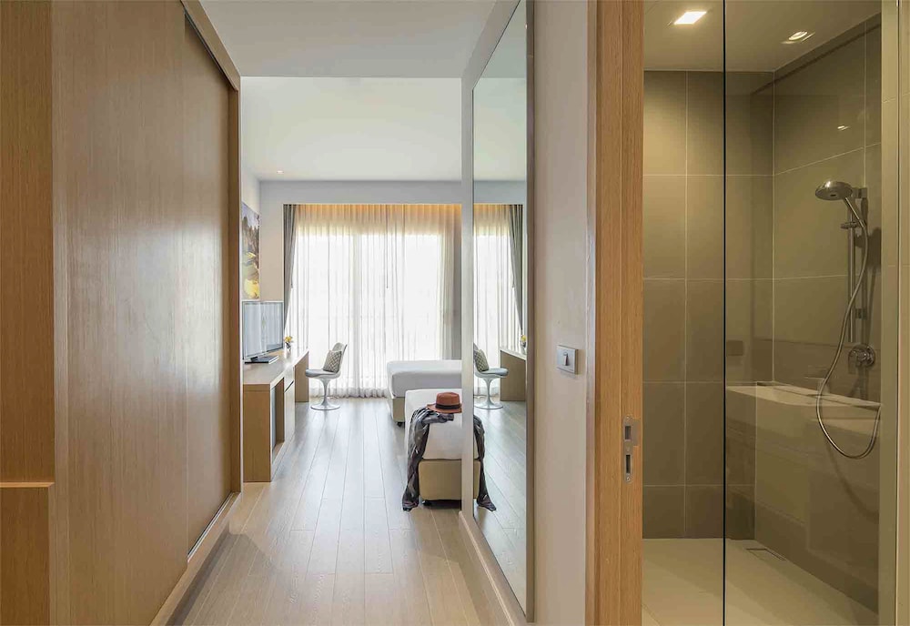 Eastin Thana City Golf Resort Bangkok 50/50