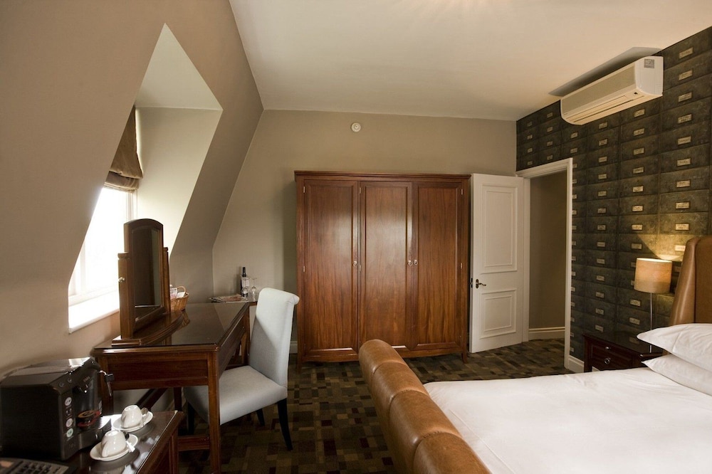 Hotel du Vin Cannizaro House Wimbledon 27/75