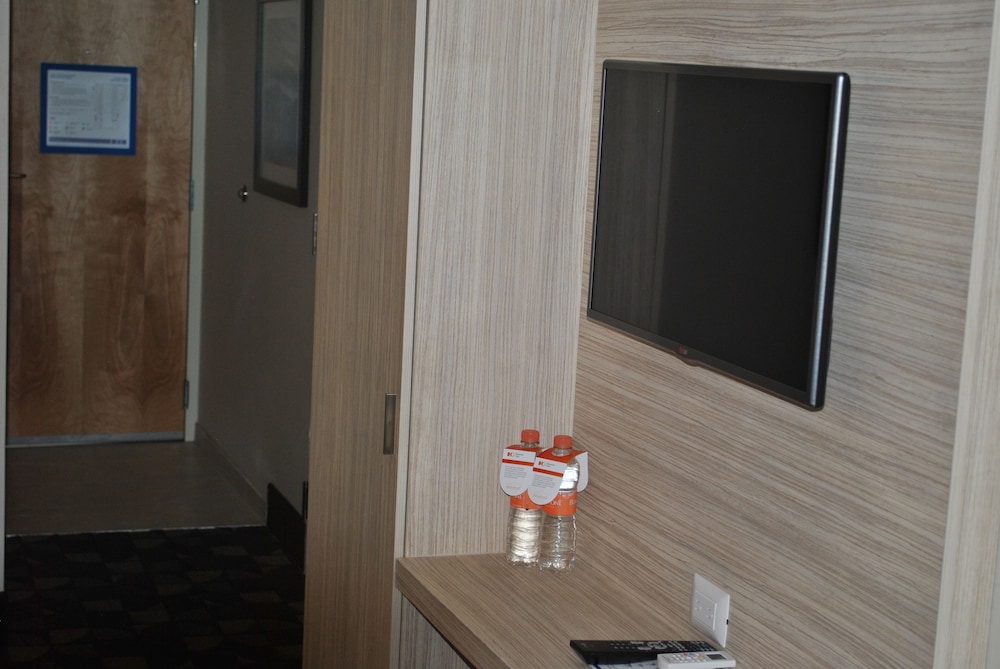 Holiday Inn Express Toluca 45/48