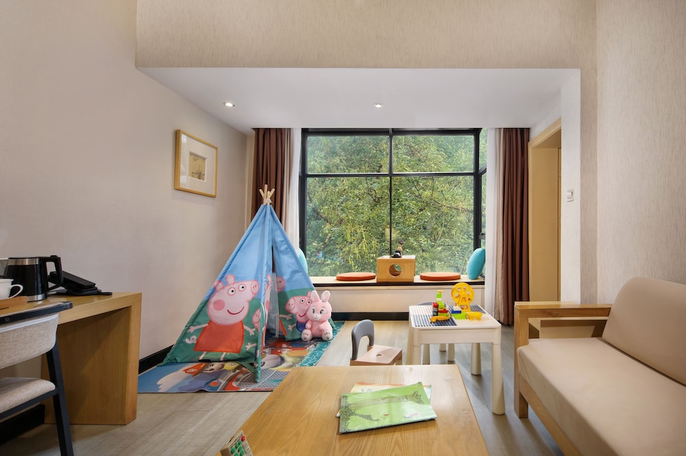 Guilin Zheng Yang Inn 40/57