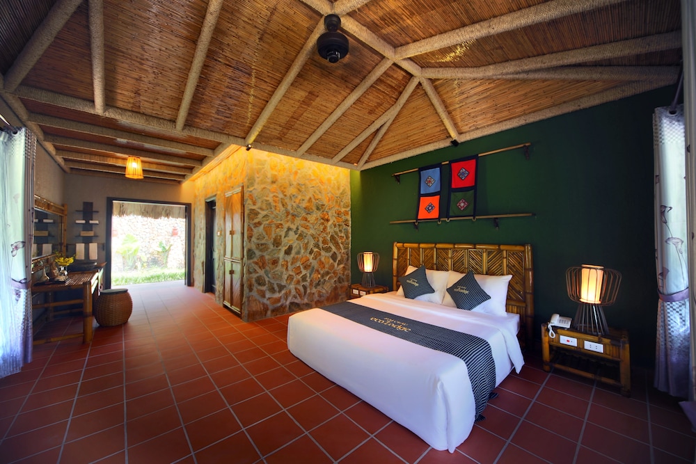 Mai Chau Ecolodge 35/72