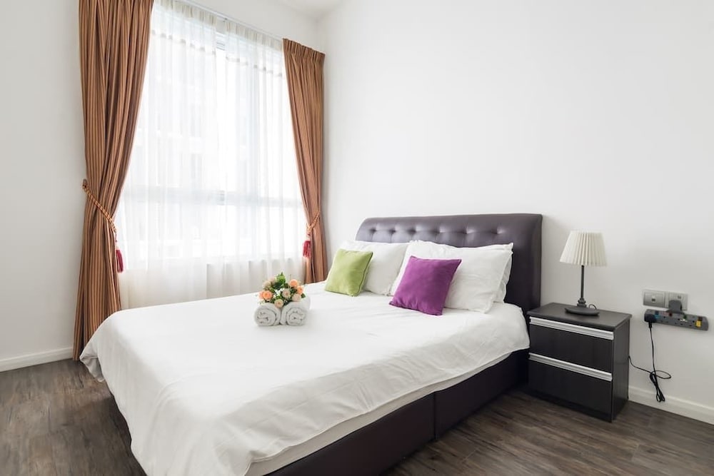 A Place Define Happiness In M Suite Klcc 17/50