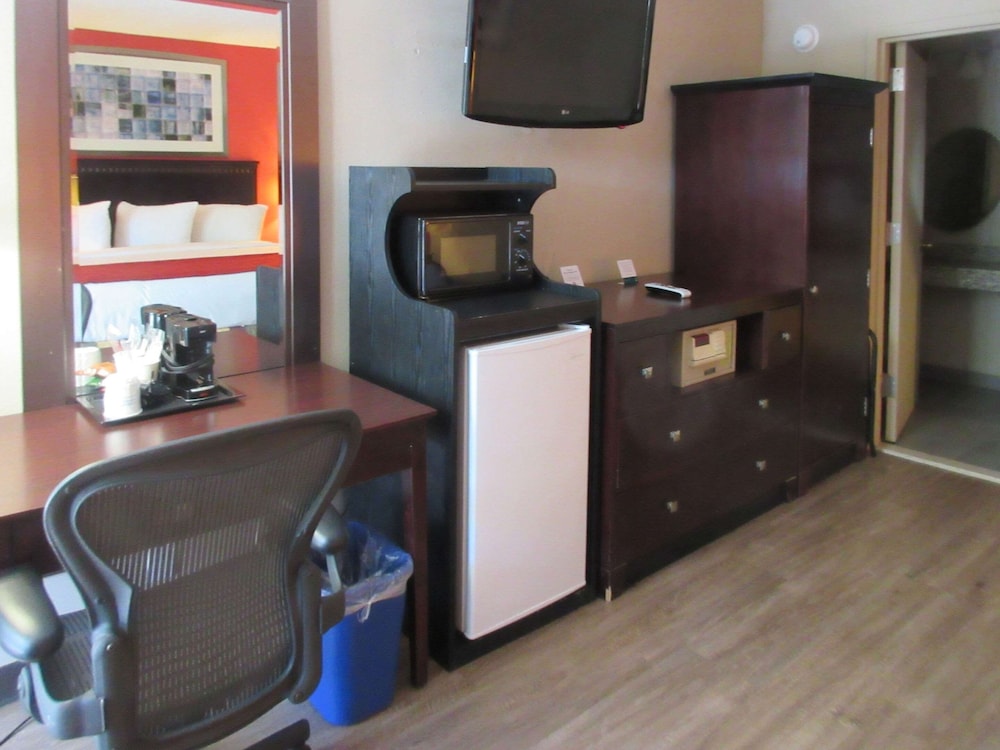 Quality Inn Wayne - Fairfield Area 28/36