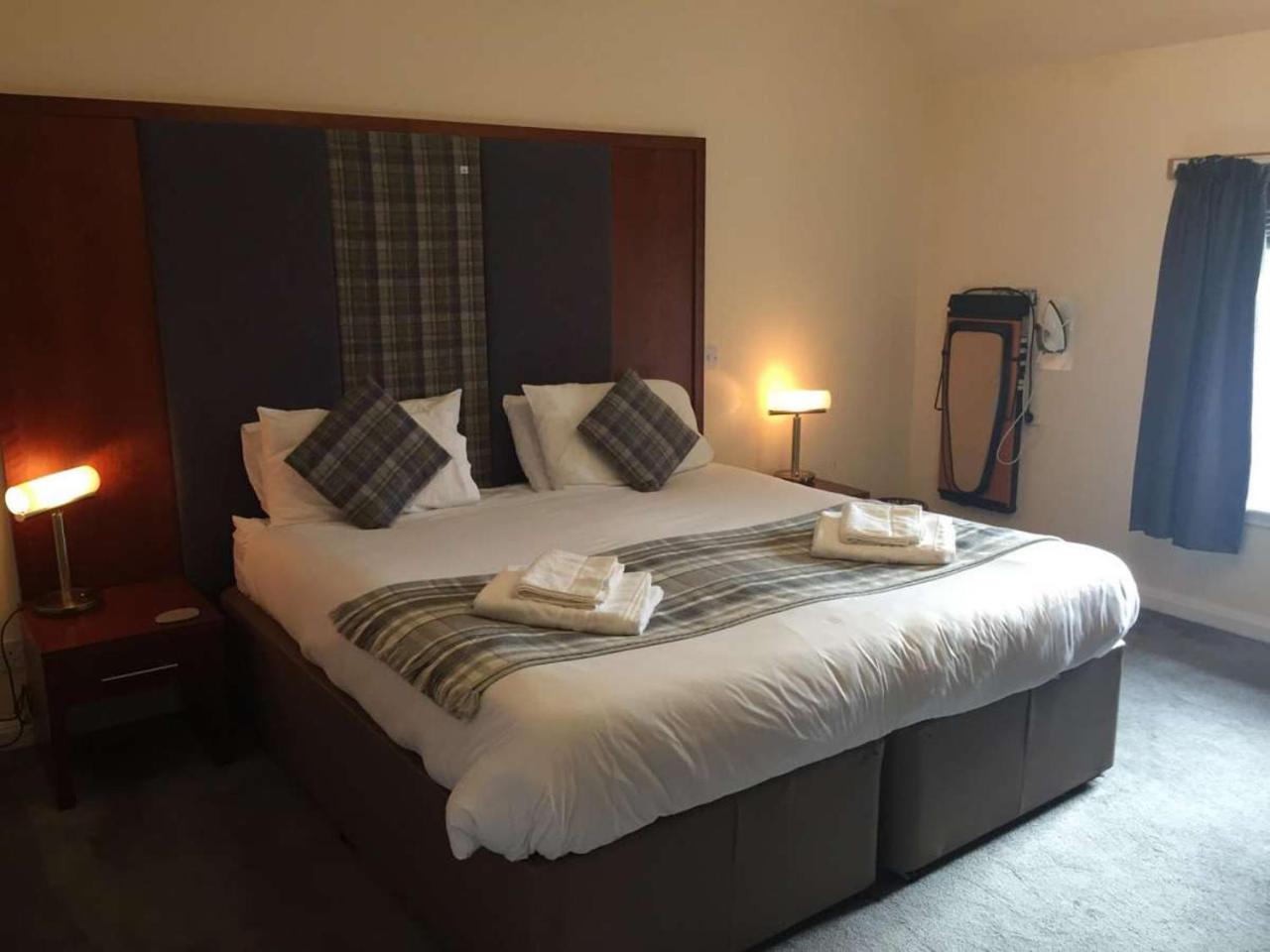 Polochar Inn 13/20